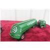 Image 5 : 2 First Gear 1/34 Scale Tanker Truck and Trailer, 53 White's