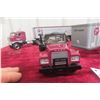 Image 5 : 2 First Gear 1/34 Scale Die-Cast Semi Trucks and Trailers