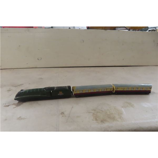 Vintage Dinky No. 798 Passenger Train, Streamline Locomotive and 2 Coaches, Post-War, 12" Long