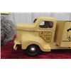 Image 6 : Otaco Minitoy Beaver Lumber Truck, Pressed Steel, 1956, 18" Long
