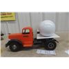 Image 8 : Smith-Miller Mack Truck and Tanker Trailer, Die-Cast and Pressed Steel, 1950s, 33" Long