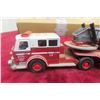 Image 3 : Corgi American La France Aerial Ladder Truck, Limited Edition, 1/50 Scale, with Box