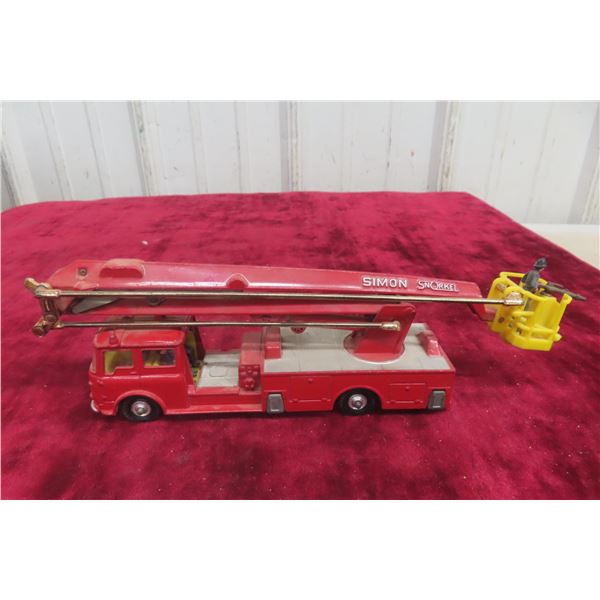 Corgi Major Toys No. 1127 Simon Snorkel Fire Engine, 1964–74, 1/43 Scale
