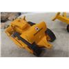 Image 8 : 2 Die-Cast Crawlers, 1/16 Scale, John Deere and International