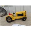 Image 3 : Tonka Airport Tug Tractor, 1960s–70s, Pressed Steel, 8 1/2" Long