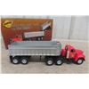 Image 6 : First Gear Manitou 1960 Mack B Truck and Trailer, 1/34 Scale Die-Cast, 2000 National Toy Truck Show