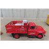 Image 11 : 2 Danbury Mint 1/24 Scale Die-Cast Coors Delivery Truck and ERTL 1/25 Scale Model