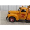 Image 2 : Die-Cast Promotions 1948 International KB-5 Wrecker Tow Truck, 1/16 Scale Die-Cast