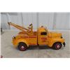 Image 6 : Die-Cast Promotions 1948 International KB-5 Wrecker Tow Truck, 1/16 Scale Die-Cast