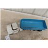 Image 9 : ERTL International Semi Truck Hydraulic Dump and Trailer, Pressed Steel, 1960s, 22" Long