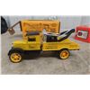 Image 2 : ERTL 1931 Wrecker Bank, 1/34 Scale Die-Cast, Limited Edition, with Box