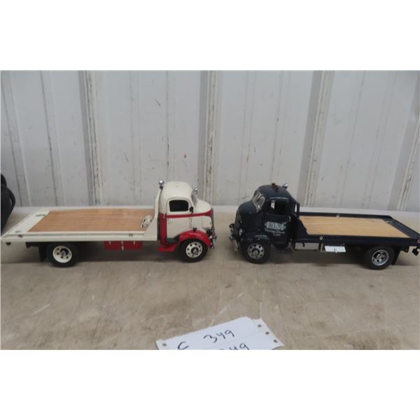 2 Danbury Mint 1/24 Scale Die-Cast Deer Carrier Trucks