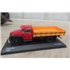Image 8 : 4 1/43 Scale Die-Cast: 1949 Chevy 6400 Flatbed (White Box, 10 of 1000), 1958 Chevy C6500 Truck (Whi