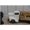 Image 6 : Minnitoy Truck with Beaver Lumber Box, Pressed Steel, 1950s, 17" Long