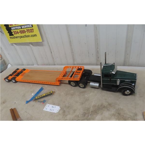 All American Toy Co. 1/12 Die Cast With Lowboy Trailer 45" Long Vintage With Access Riggers Crane W