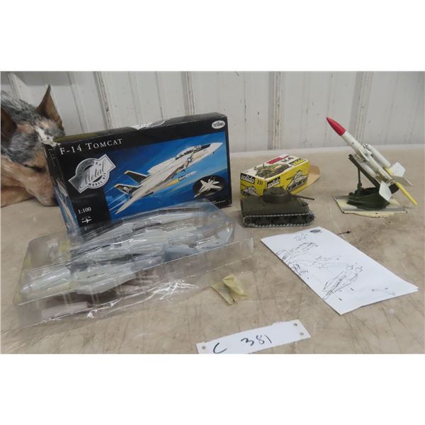 Corgi Bloodhound Missile and Launcher Sold With Sherman M4 Tank and Testors F-14 Tomcat 1/100 Die C
