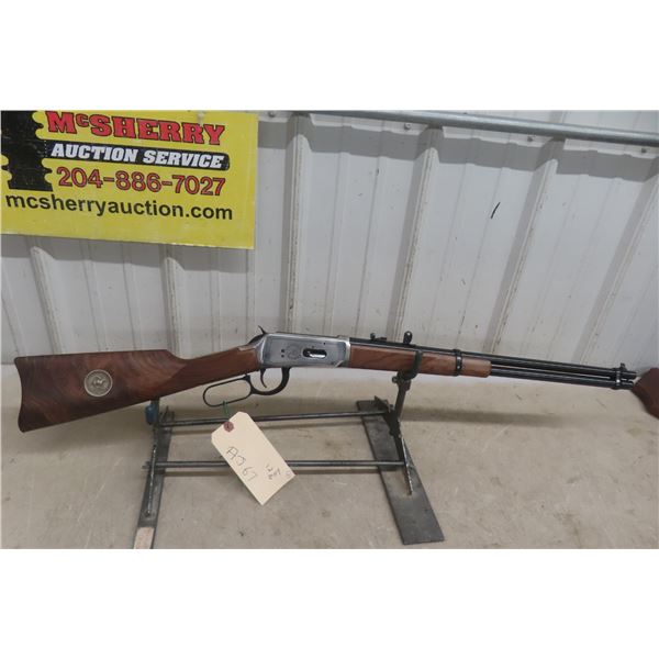 Winchester Model 94 Centennial '76, .30-30, Lever Action, 20" Barrel, Serial No. USA 558, Unfired i