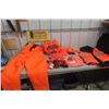 Image 1 : XL Hunting Vest, XL Single Net Coverall, XL Hat, and Gloves
