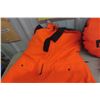 Image 3 : XL Hunting Vest, XL Single Net Coverall, XL Hat, and Gloves