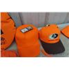 Image 6 : XL Hunting Vest, XL Single Net Coverall, XL Hat, and Gloves