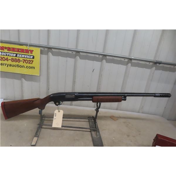 JC Higgins Model 70, 12-Gauge 2-3/4", Pump Action, 26" Barrel, Poly Choke Set of 3