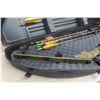 Image 2 : Phaser Carbon Compound Bow, 6 Arrows, and Case, New or Near New