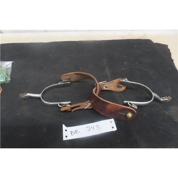 Set of Western Spurs