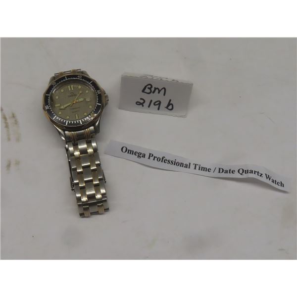 Omega Professional Time/Date Quartz Watch Works (Faux)