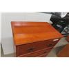 Image 3 : Maple 5-Drawer Dresser