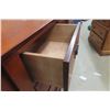 Image 5 : Dresser 40" x 60" x 18"