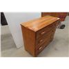 Image 2 : 3-Drawer Dresser 32" x 40" x 16"