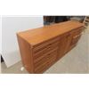 Image 4 : Oak Dresser 30" x 70" x 18"