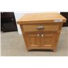 Image 1 : End Table / Night Stand 26" x 23" x 17"