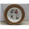 Image 5 : 5 Norman Rockwell Collector Plates with Oak Frames