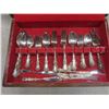 Image 3 : 35-Piece Flatware Set with Chest