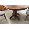 Image 4 : Pedestal Table and 4 Dining Chairs, Clean, Nice Set