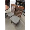 Image 6 : Pedestal Table and 4 Dining Chairs, Clean, Nice Set