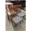 Image 7 : Pedestal Table and 4 Dining Chairs, Clean, Nice Set