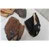 Image 4 : 6 Baseball Gloves