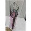 Image 6 : 2 Coal Oil Lamps, Stained Glass Vase, and More