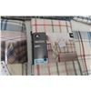 Image 6 : 9 New Table Cloths and Runners