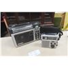 Image 1 : 2 Radios: GE and Eton