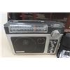 Image 2 : 2 Radios: GE and Eton