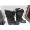 Image 2 : Sorrel Size 8 Winter Boots and Ice Treads, New
