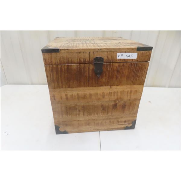 Wood Trunk with Hinged Top, Rustic/Crate Look, 18" x 18" x 18"