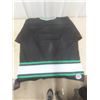 Image 6 : 15 Assorted XXL Hockey Jerseys