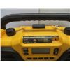 Image 3 : DeWalt Work Site Radio/Charger
