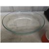 Image 5 : 2 Thermoses, Meat Grinder, Juicer, Milk Glass, Casserole Dish with Wicker Holder, and More