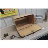 Image 4 : Retro Bread Box, Cake Cover, and Olive Oil Tin