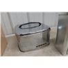 Image 6 : Retro Bread Box, Cake Cover, and Olive Oil Tin